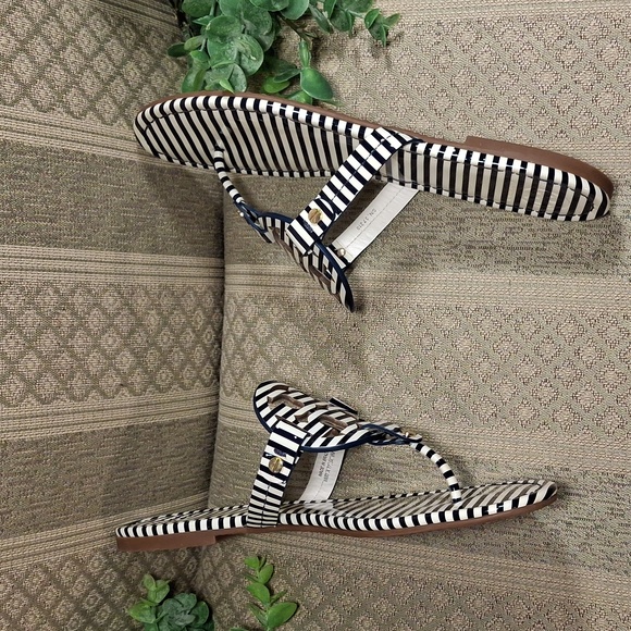 Tory Burch Miller Stripe Patent Leather Sandals In Black & White - Picture 5 of 15